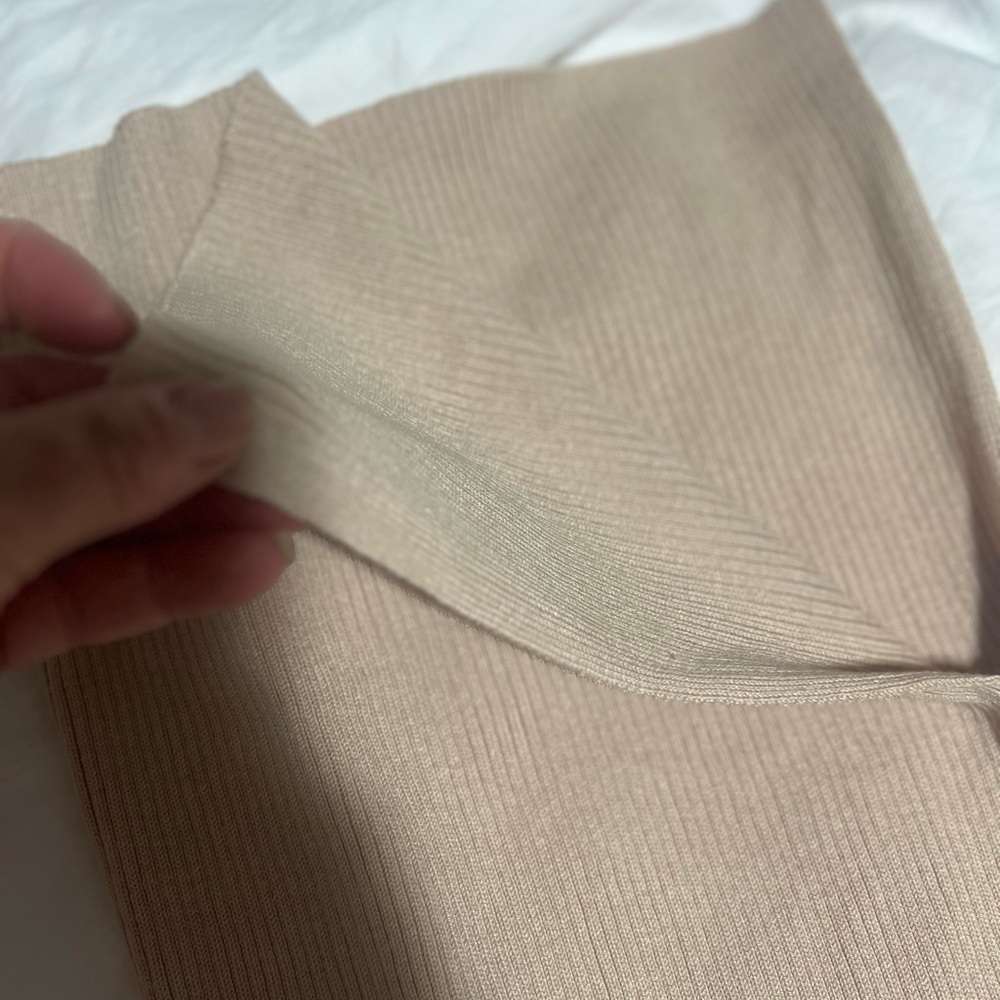 ALO Yoga Ribbed Beige Leggings - Picture 5 of 8